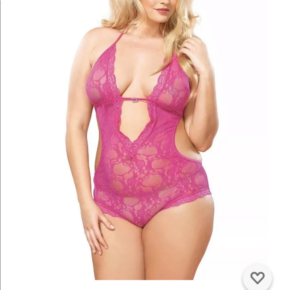 New Leg Avenue Women's Sexy Lingerie Stretch Lace Deep-V Halter Teddy Plus 1Size